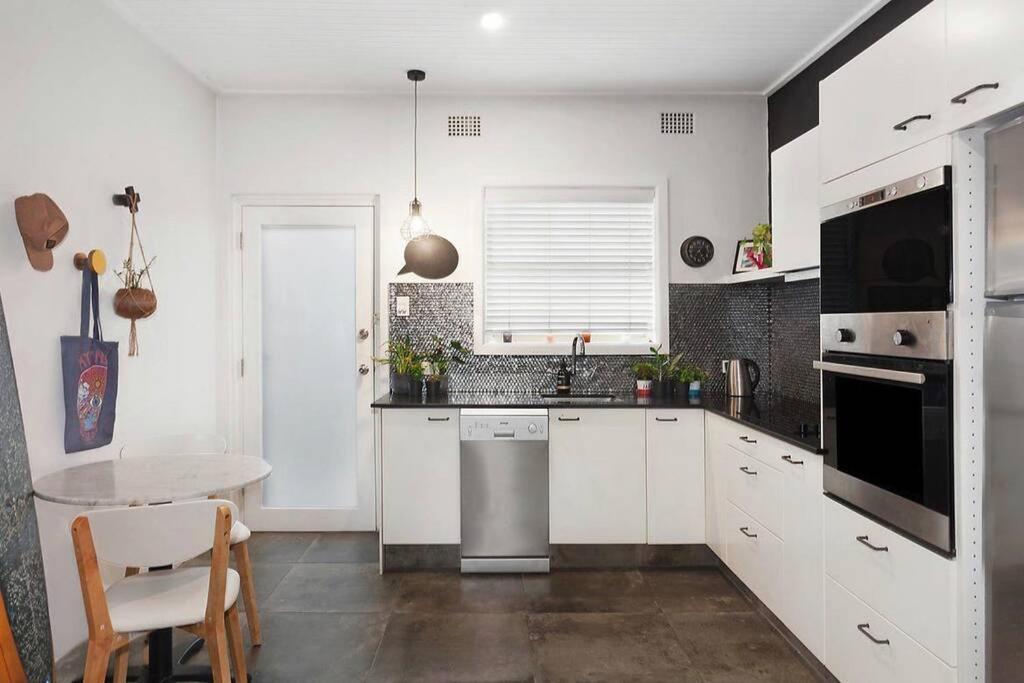 Absolute Beachfront Surf Unit In Terrigal/Wambi Wamberal エクステリア 写真